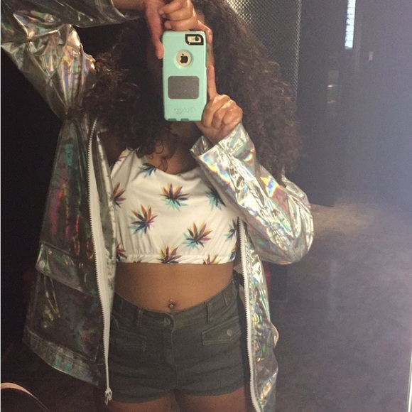 Trippy 3D Weed Leaf Crop Top - Picture 2 of 4